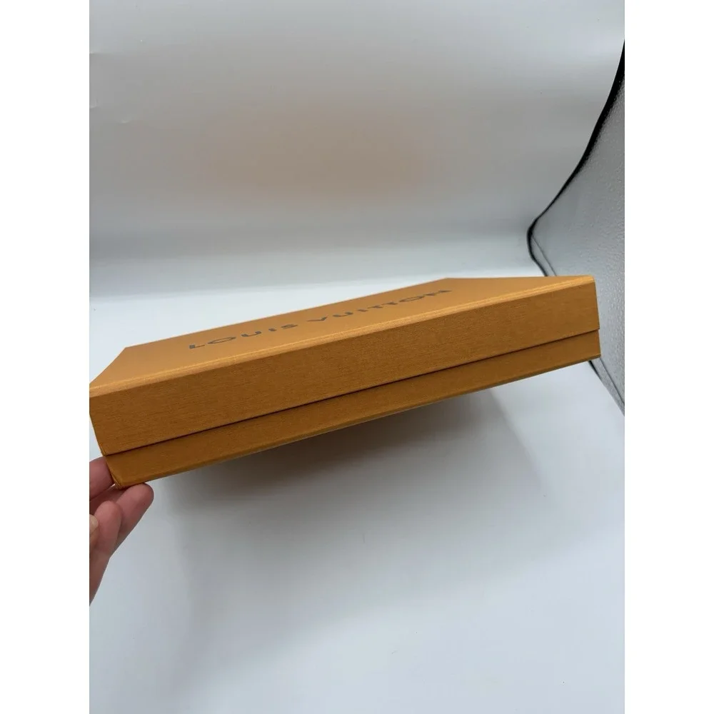 Louis Vuitton Authentic Magnetic Top Closing Empty Box 12